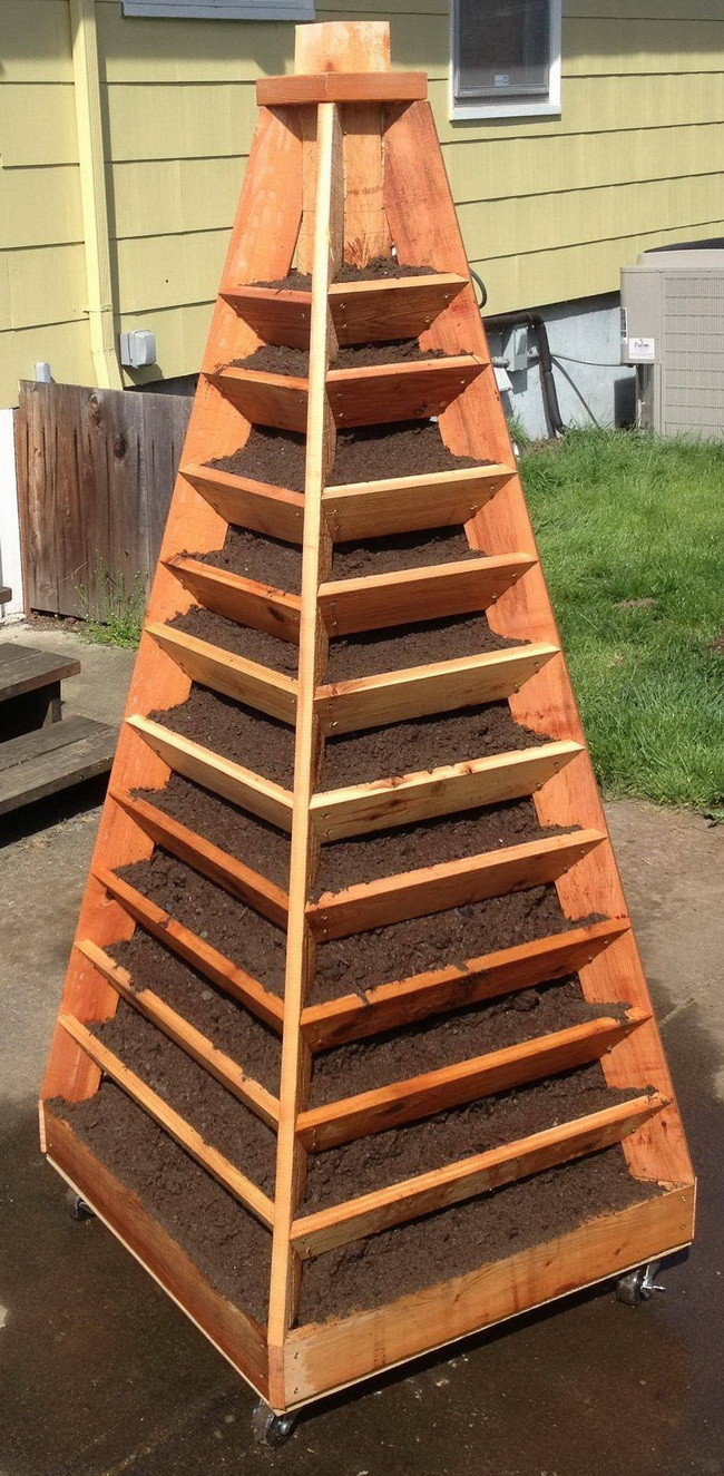 Vertical Pyramid Garden Planters