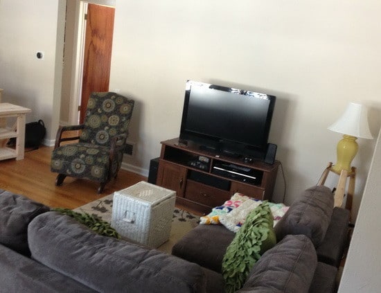 here is the living room before the remodel