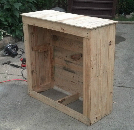 How To Build A Shelving Cabinet From A Wooden Pallet 