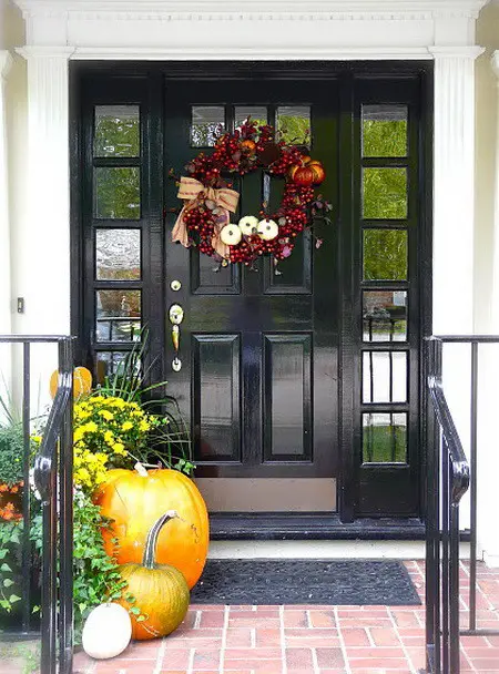 33 Front Porch Decorating Ideas For Fall ...
