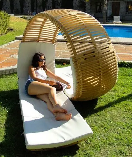 Loopita Bonita Lounge Chair