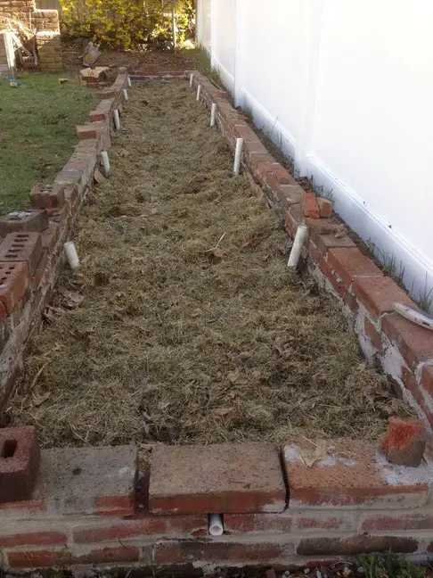 DIY Brick Raised Garden Greenhouse With Irrigation_08