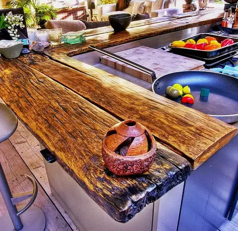 Kitchen Countertops Made of Wood_08