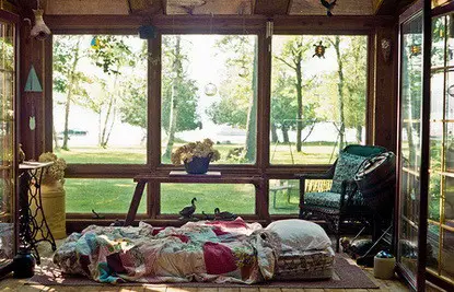 Sunroom Porch Ideas For Any Budget_33