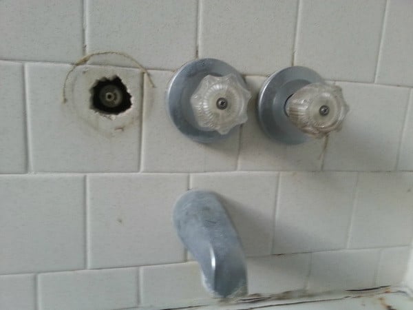 how to fix a leaky shower head _03