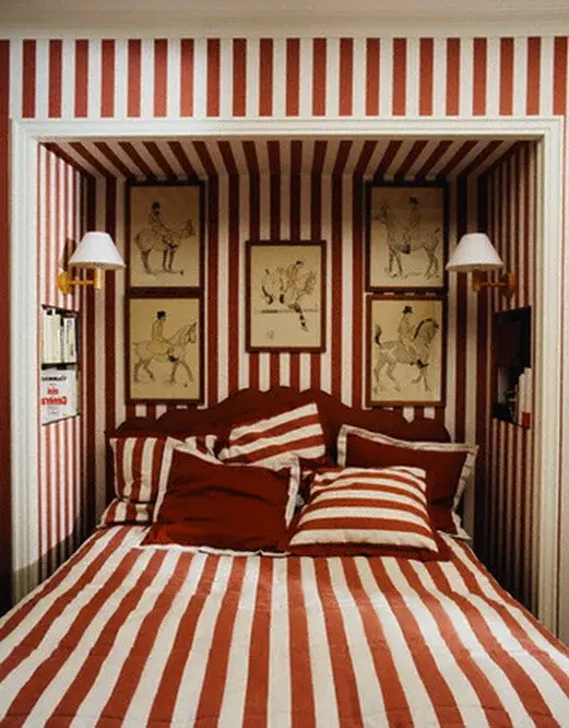 Home of Patrick and Lorraine Frey: Striped Bedroom