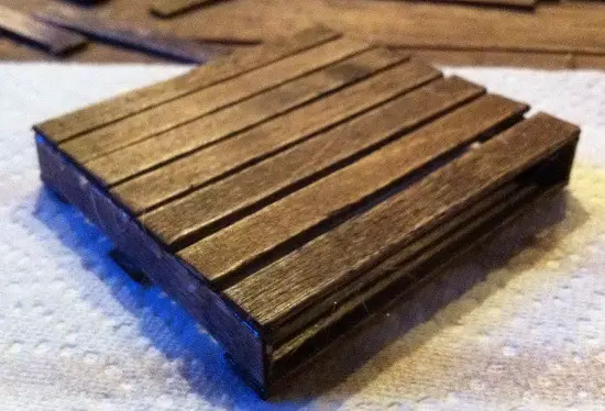 how to make a pallet coaster_07