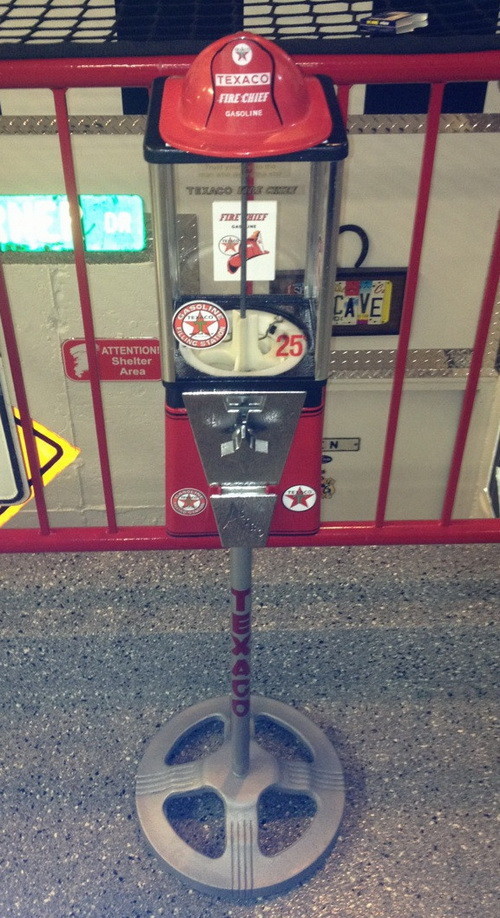 How To Restore A Vintage 1950s Style Gumball Machine 