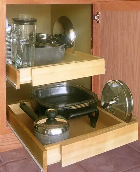 Shelf On Wheels Expandable Pull-Out Kitchen Cabinet Shelf