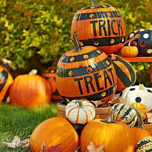 34 Scary Outdoor Halloween Decorations And Silhouette Ideas