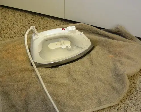How To Fix A Carpet Burn From An Iron_6