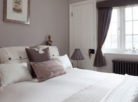 25 Beautiful Bedroom Ideas On A Budget_11