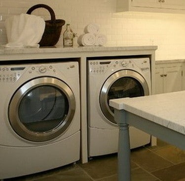 Diy Laundry Room Countertop Over Washer Dryer