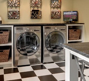 Diy Laundry Room Countertop Over Washer Dryer