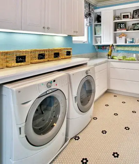 Laundry Room Storage & Decorating Ideas_27