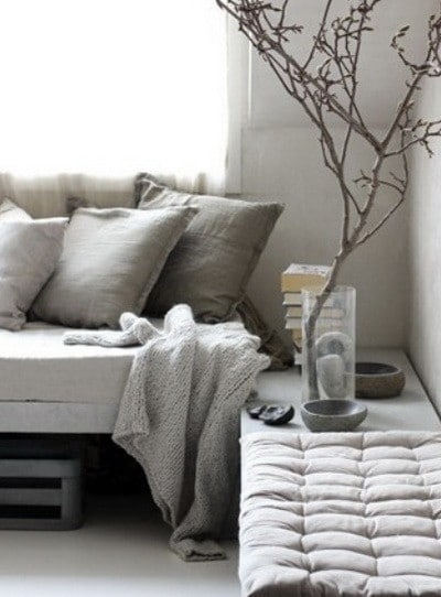 30 Ultra Neutral Living Room Design Ideas_17