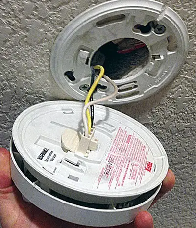 hard wired smoke detector