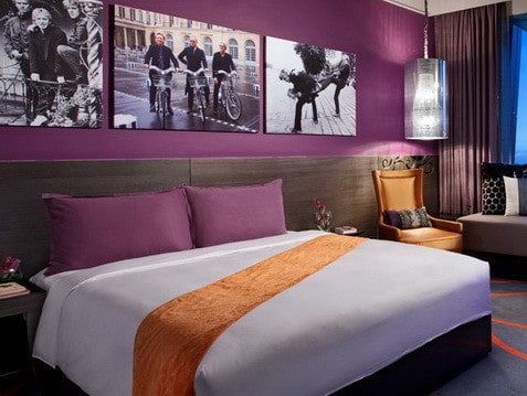 30 Hotel Style Bedroom Ideas_04