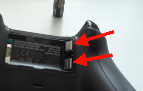 Change batteries in Xbox controller