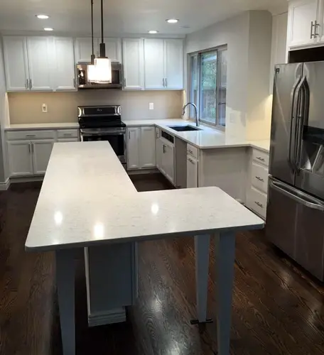 Country Style White Marble Countertop with Kitchen Island